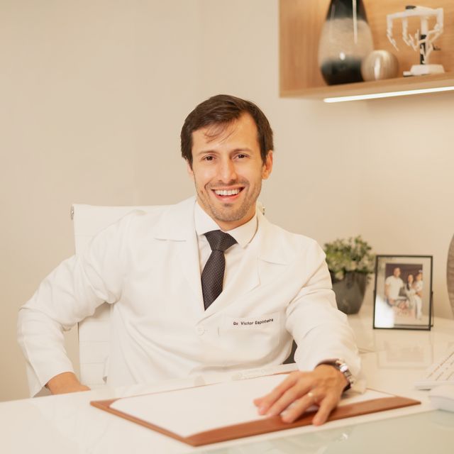 Victor Espinheira Santos, Urologista São Paulo