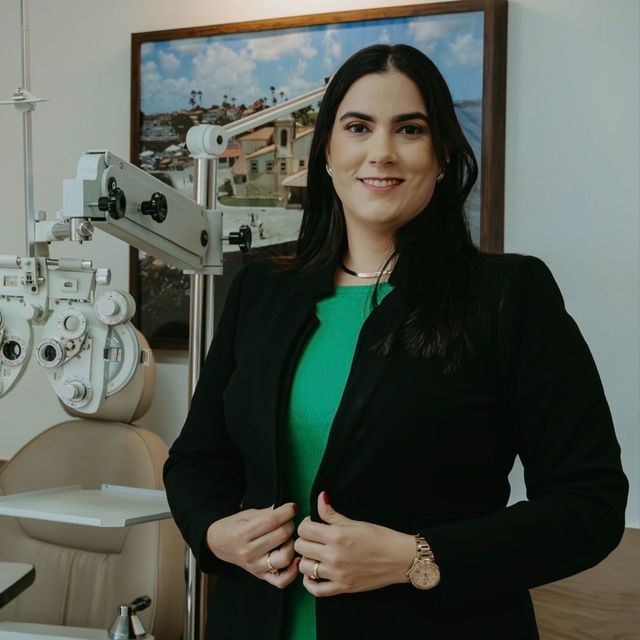 Ludmila Berodia, Oftalmologista Salvador