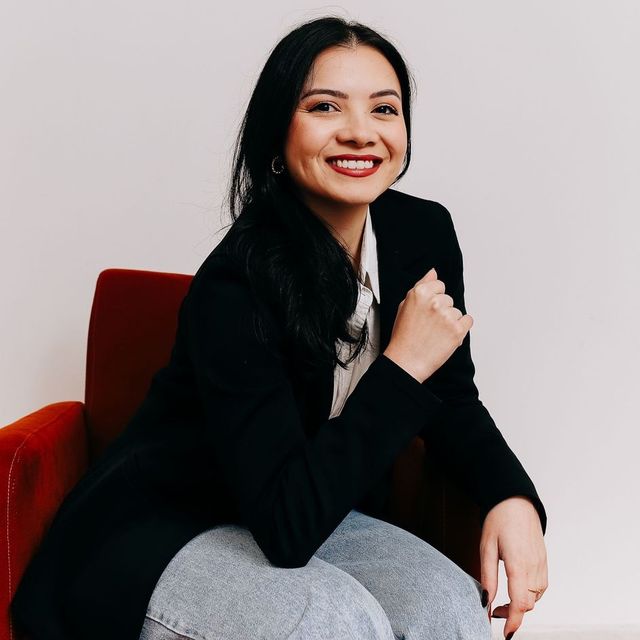 Franciele Chin Wei Ta, Psicólogo Curitiba