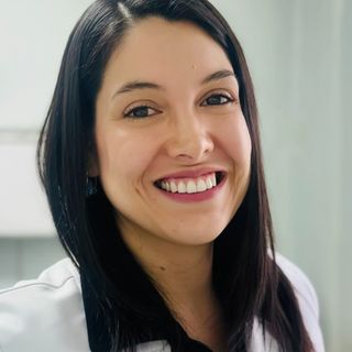 Dra. Vivian Parada