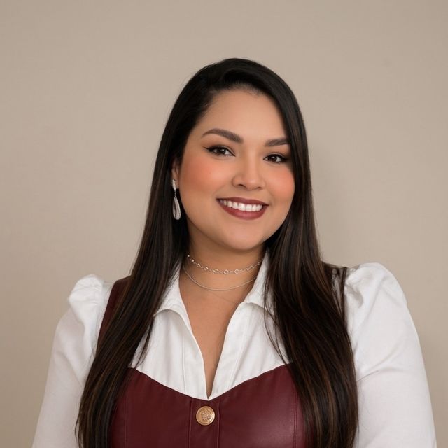 Camilla Soares, Dermatologista Recife
