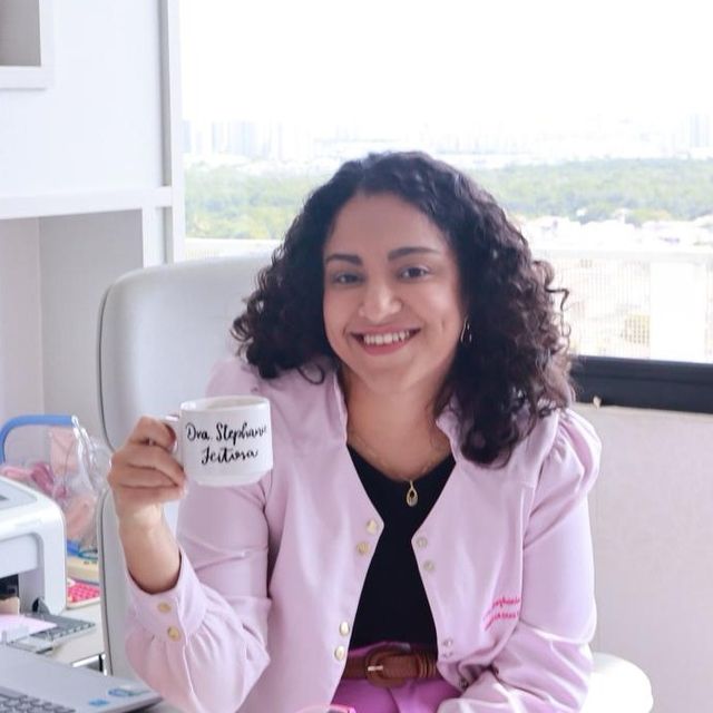 Stephanie Chagas Feitosa, Ginecologista Aracaju