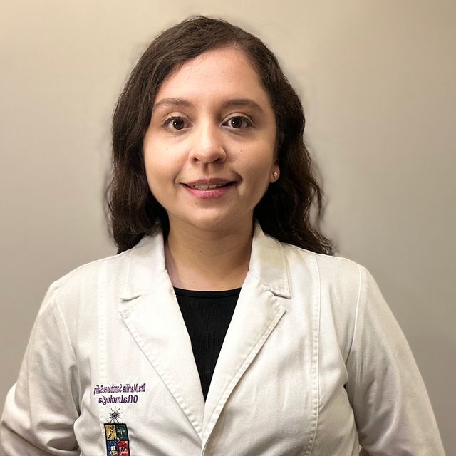 Marilia Santibáñez, Oftalmólogo Las Condes