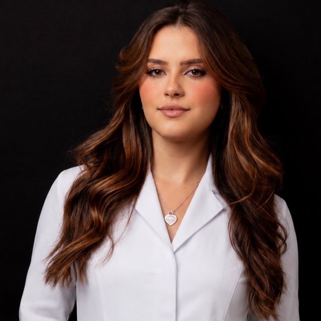 Larissa  Ribeiro Leão Lara, Generalista Belo Horizonte