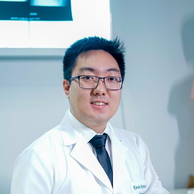 Kevin Kenzo Oishi , Ortopedista - Traumatologista Paulínia
