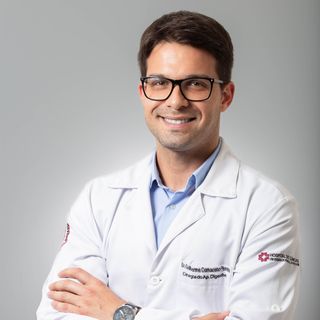 Ampliar imagem: Guilherme Damaceno Pereira, Cirurgião do aparelho digestivo Joinville