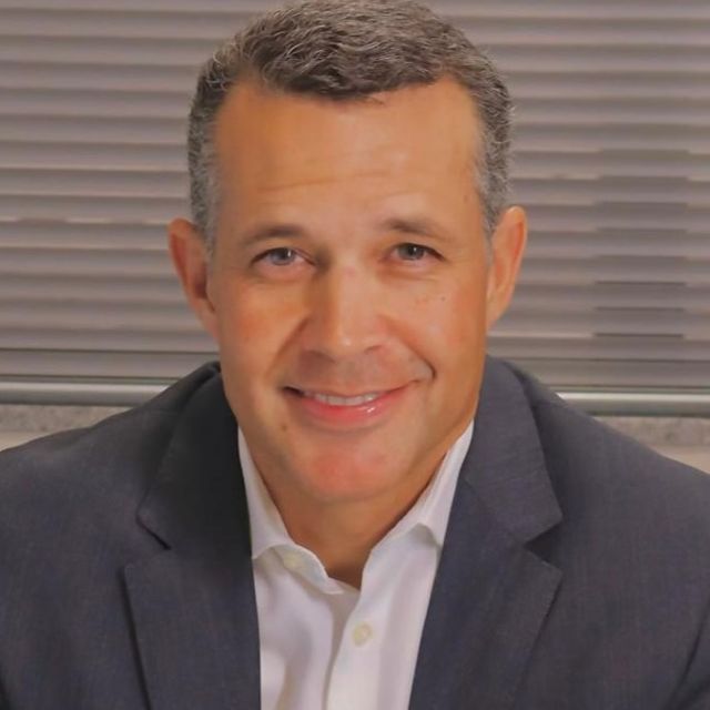 Ricardo Juveniz Souza Dos Santos, Urologista Cuiabá