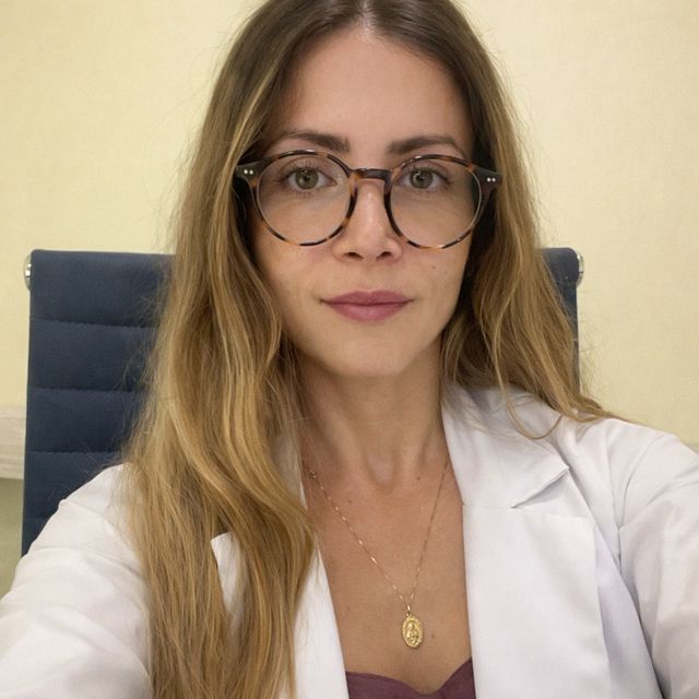 Stefany Ignez Pastore, Médico de família Florianópolis