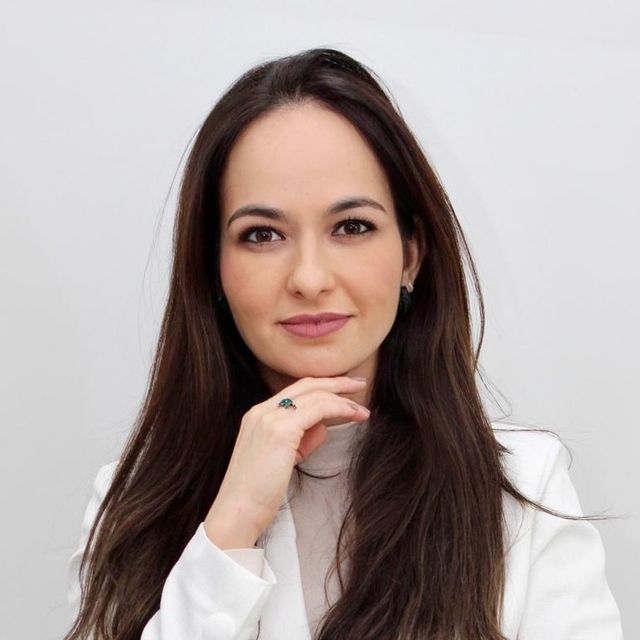 Kelli Roberta Murasaki Andrade Carmona, Dentista Osasco