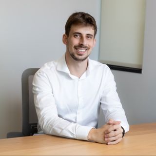 Dr. Leonardo Carriço