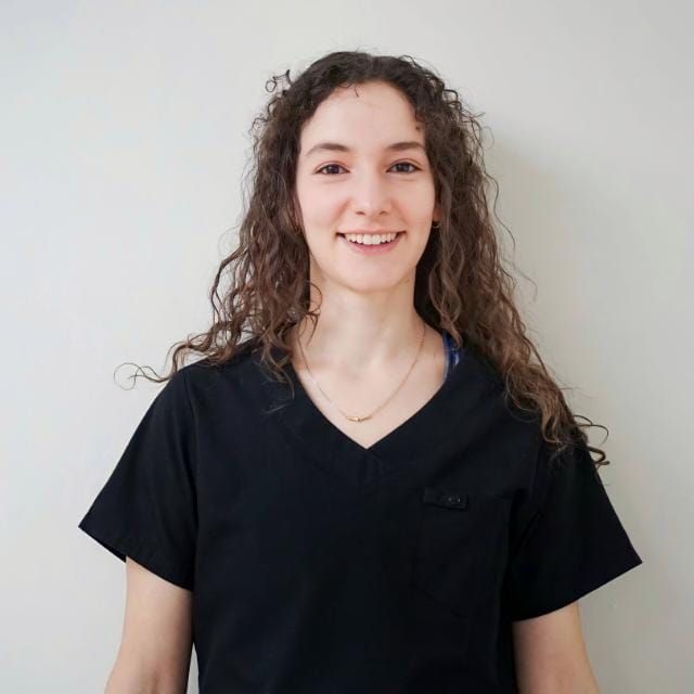 Dafna Oppenheimer, Kinesiólogo Santiago