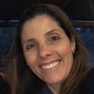 Vanessa Neves Gomes  Munhóes dos Santos , Dentista São Paulo