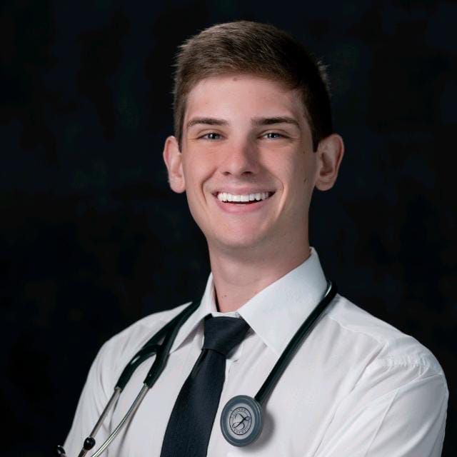 Lucca Chiarelli, Médico clínico geral Rio de Janeiro