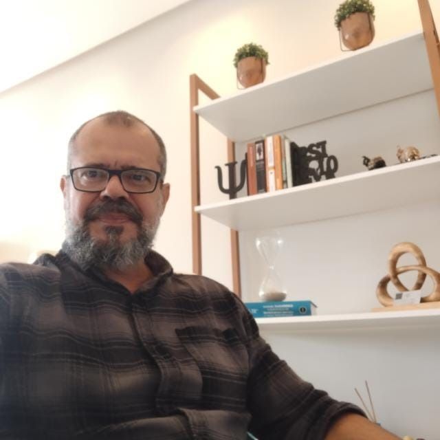 Emerson  Alves Moraes, Psicólogo Macaé
