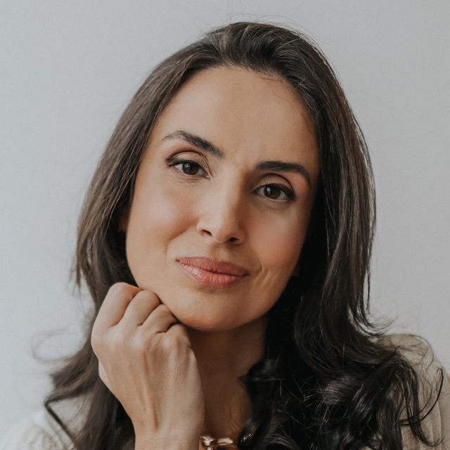 Talita Cruvinel Marra, Dermatologista Brasília