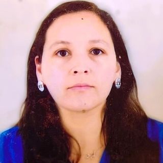 Acercar imagen: Maria Jazmin Calabran Torres, Dentista Temuco