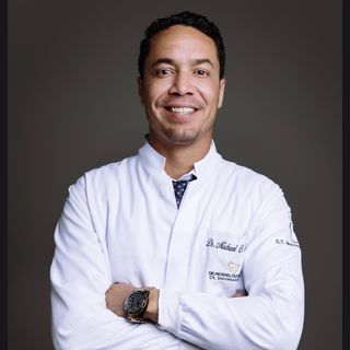 Ampliar imagem: Michael Oliveira Lima, Cirurgião buco-maxilo-facial Ibiporã