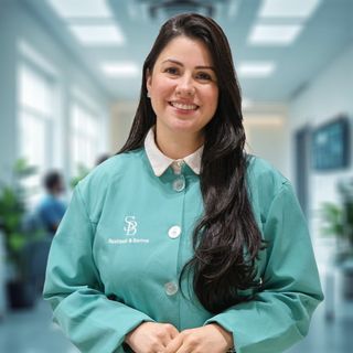 Ampliar imagem: Vanessa Cristina Brum Carlin, Médico clínico geral Naviraí