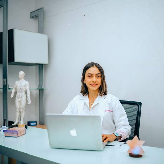 Clara Paulina Rivera Cortés, Terapeuta complementario Medellín