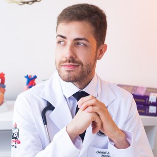 Dr. Gabriel Araújo