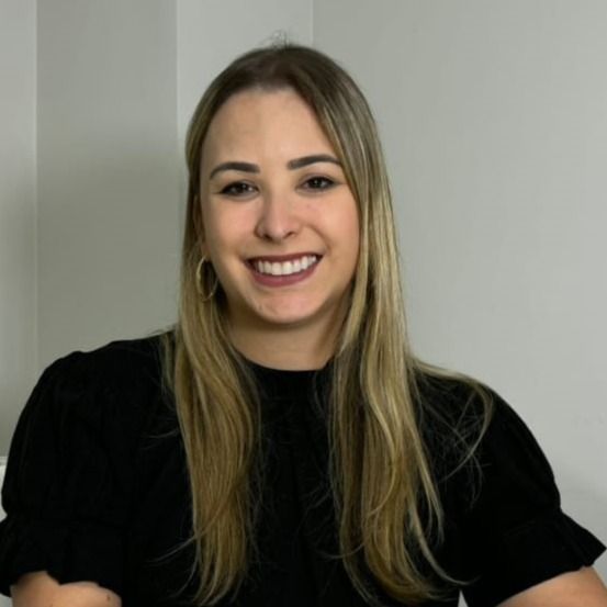 Evelyn  de Almeida Guimarães , Geriatra Brasília