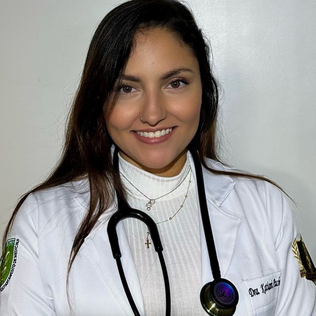 Katiani  Pacheco Martins , Médico clínico geral Joinville