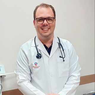 Dr. Vitor Estenio Alves Cordeiro