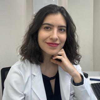 Dra. Carolina Couy Dantas