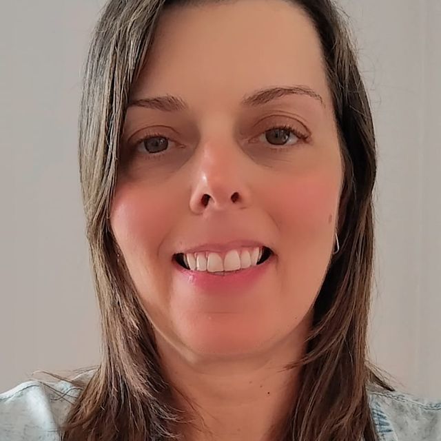 Elaine M. Fabris, Fonoaudiólogo Criciúma