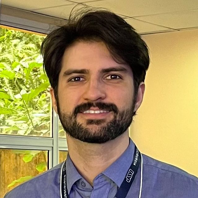 Murillo Henrique  Martins de Almeida , Neurocirurgião Corumbá