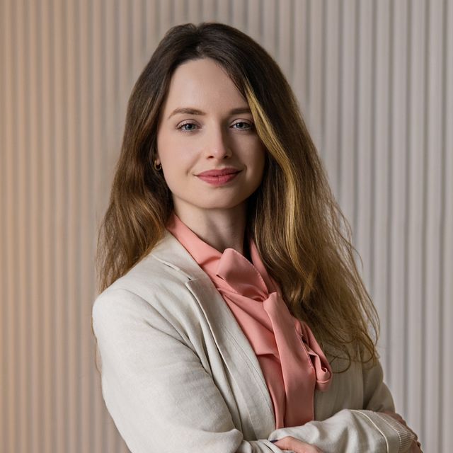 Julia Goginski, Neurocirurgião Curitiba