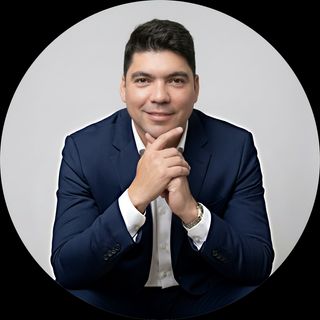 Dr. Jorge Puello White