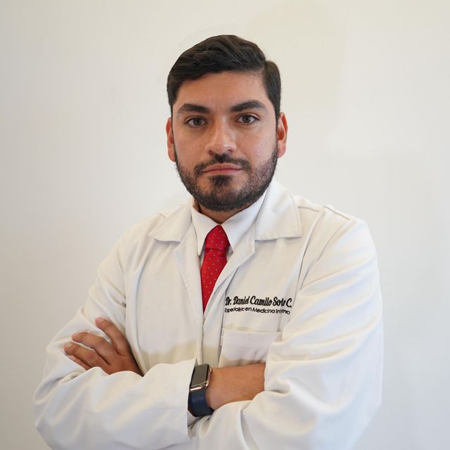 Daniel Camilo Soto Camargo, Internista Cajicá