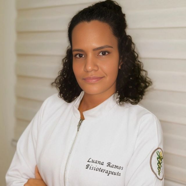 Luana Fontes Ramos Barreto, Fisioterapeuta Curitiba