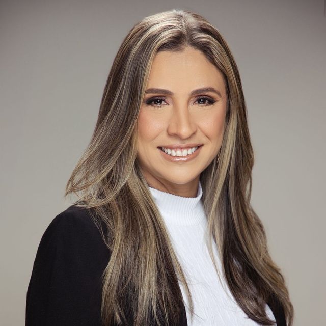 Fernanda Furtado, Dentista Brasília