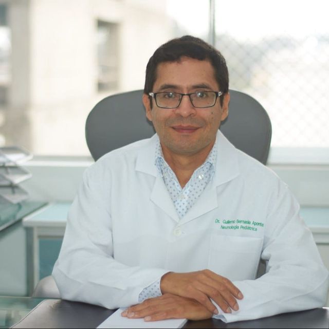 Guillermo Bernaola Aponte, Neumólogo pediátrico Surco
