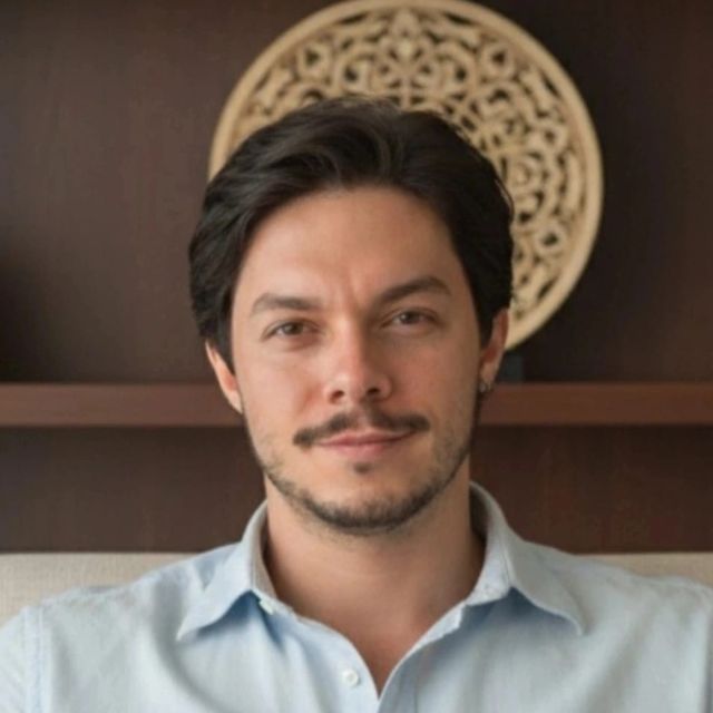 Lucas Oliveira, Psicólogo São Paulo