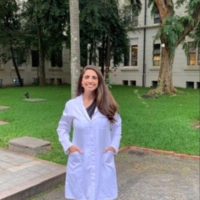 Bruna Vazamim Cumpri, Especialista em Clínica Médica Campinas