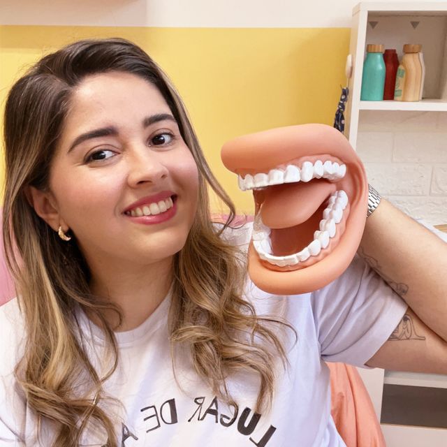Ana Gabriela Mira, Fonoaudiólogo São Gonçalo