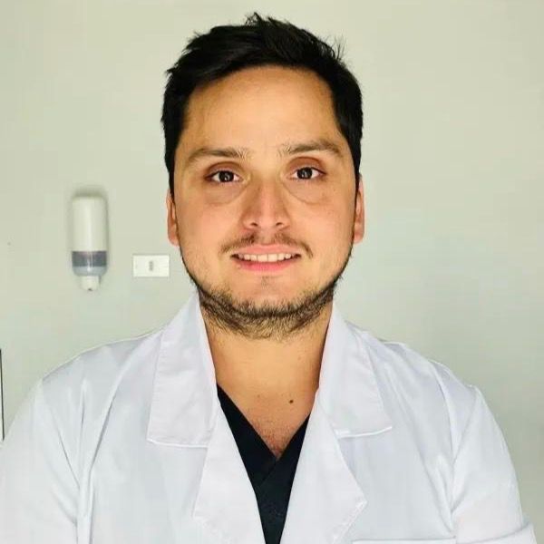 Cristóbal Díaz Lorenzo, Traumatólogo Santiago