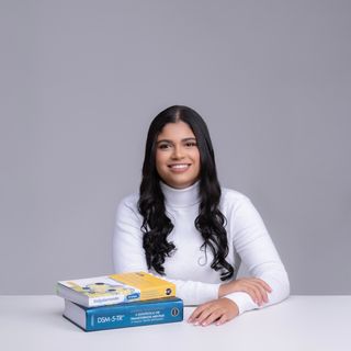 Ampliar imagem: Emanuelly Oliveira, Psicólogo Pompéu