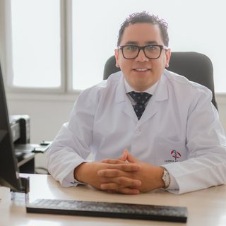 Dr. Leonardo Bernal Correa
