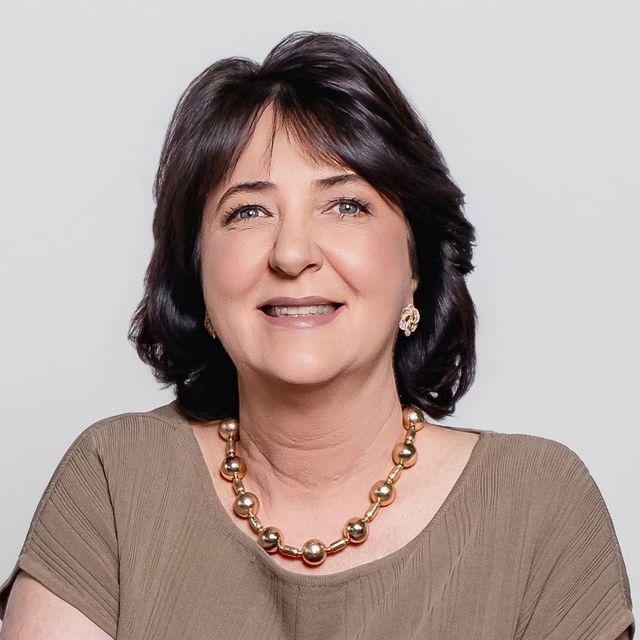 Euzanete Maria Coser, Infectologista pediátrico Vitória