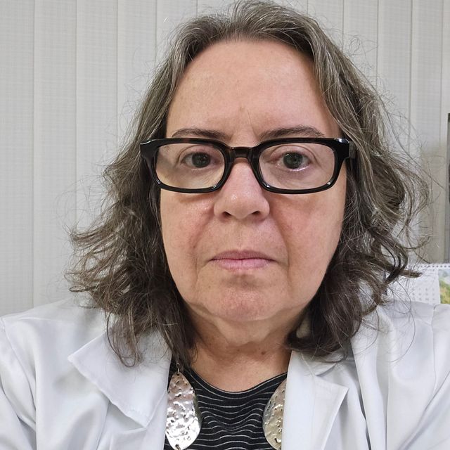 Cláudia Sampaio Rodrigues, Ginecologista Niterói