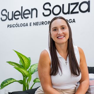 Dra. Suelen Souza