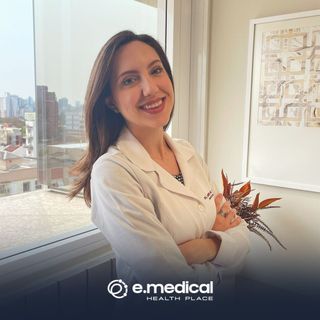 Ampliar imagem: Andrea Worm Furtado, Reumatologista Porto Alegre