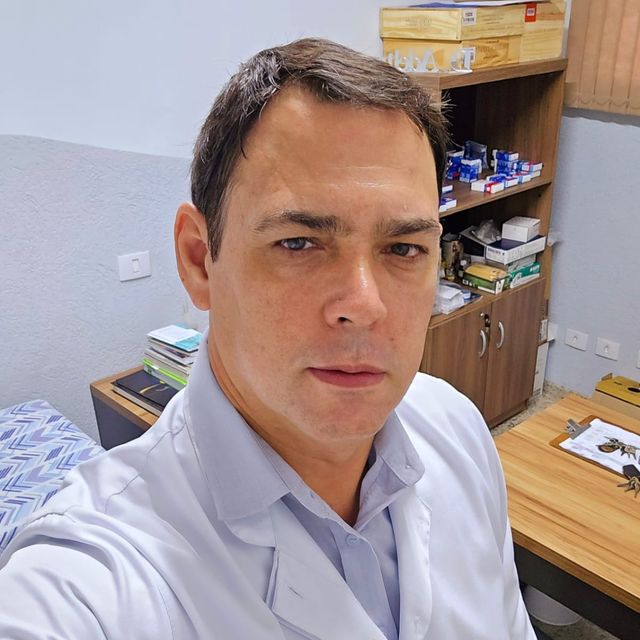 Adelino Brantis de Carvalho, Generalista Estrela D'Oeste