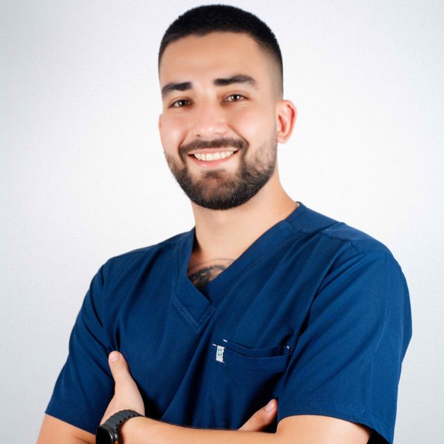 Alejandro Palacio Holguín, Odontólogo Cali