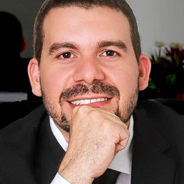 Murilo Augusto Moreira, Especialista em Clínica Médica Ouricuri