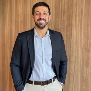Dr. Marcelo D'Oliveira